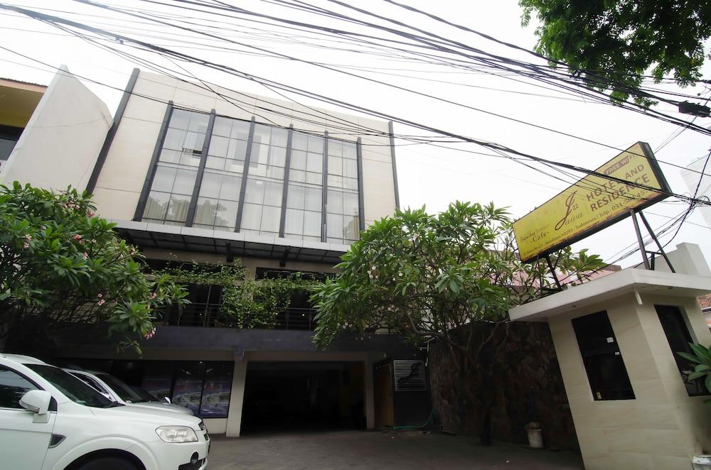 Reddoorz Near Gubeng Station Otel Surabaya Dış mekan fotoğraf